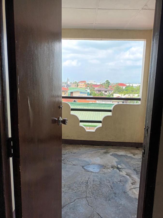 Mactan Pension House Lapu-Lapu City Exterior photo