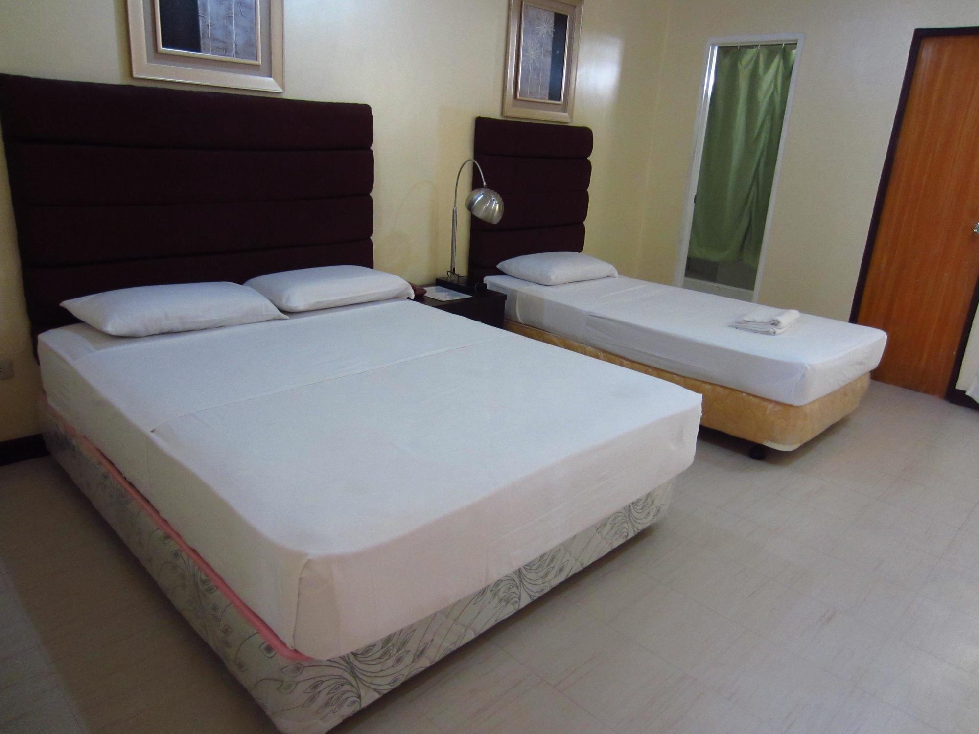 Mactan Pension House Lapu-Lapu City Exterior photo